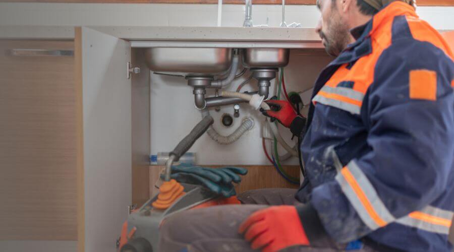 Local annual plumbing maintenance in Wolflake, IN